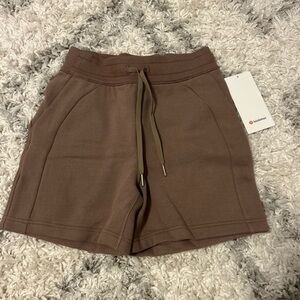 lululemon 5 inch Mauve Women's Shorts